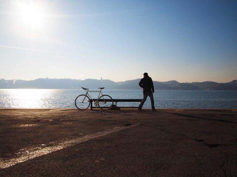 机械姬<br>hzldzsi.cn AI 图灵测试场